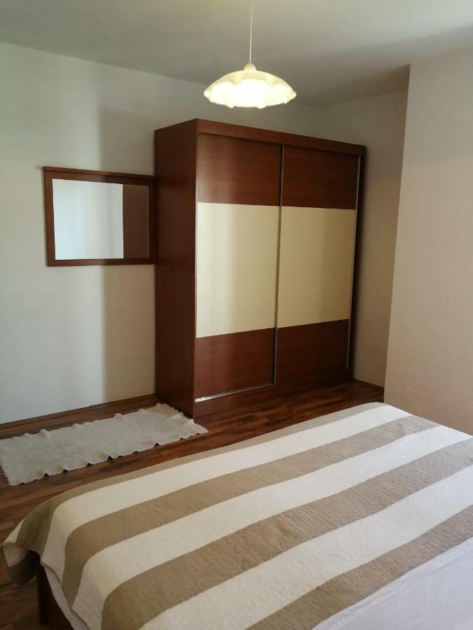 Apartments N&M Sukosan Exterior photo